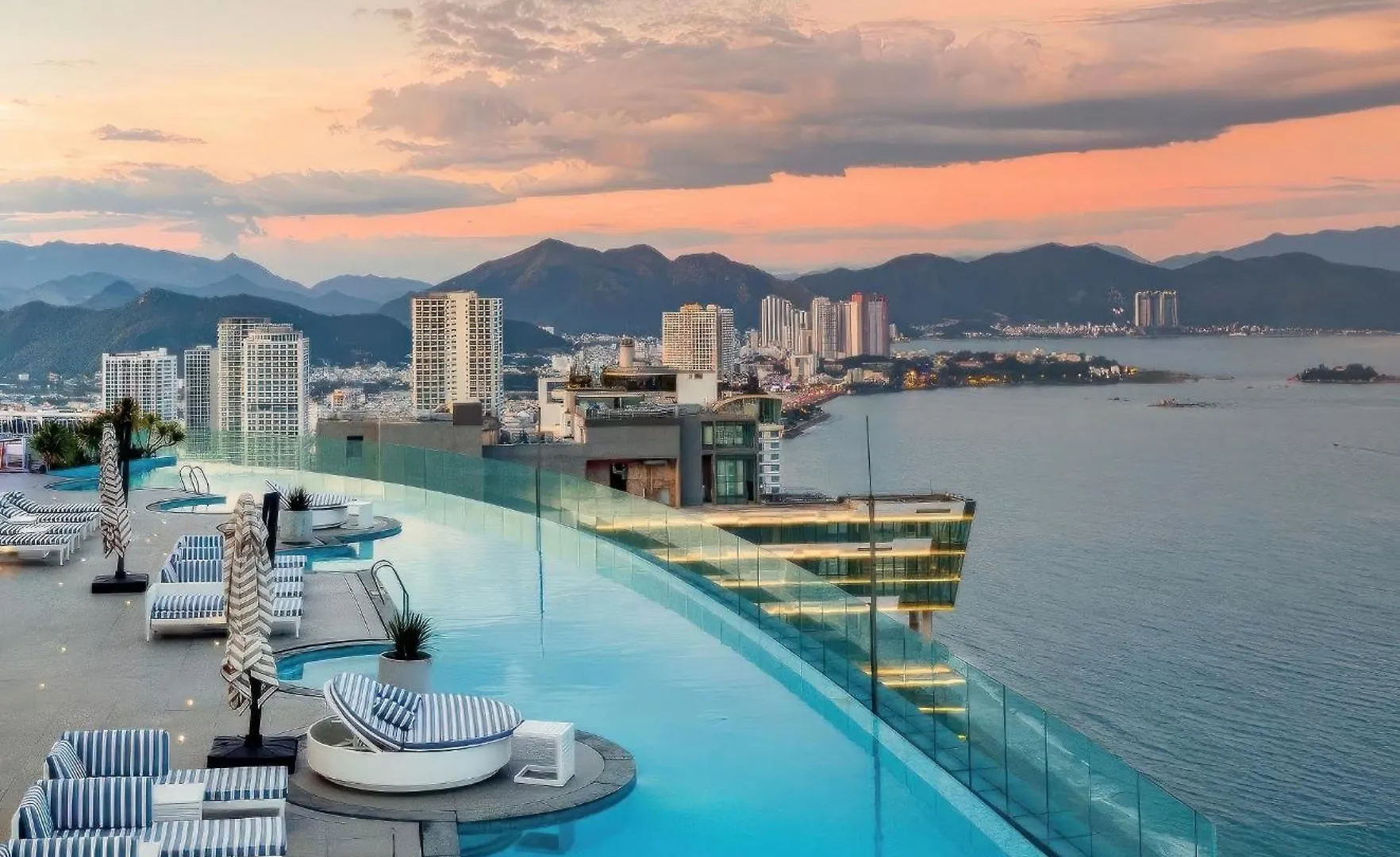 Coral Bay Residences Nha Trang Aparthotel